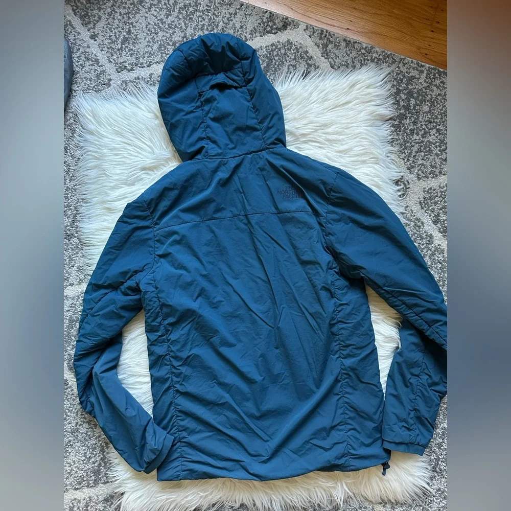 The North Face packable hooded jacket - Picture 6 of 7